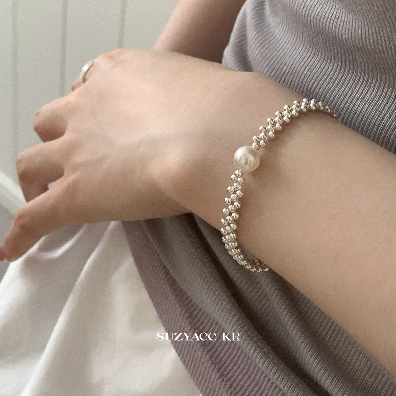 Suzyacc Kr 925银仿珍珠手链 【芭蕾舞曲】多层银珠编织手链DC0119