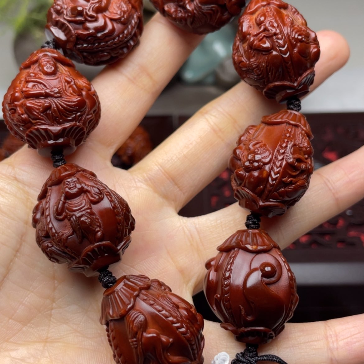 【闪购商品】橄榄核核雕马**纳