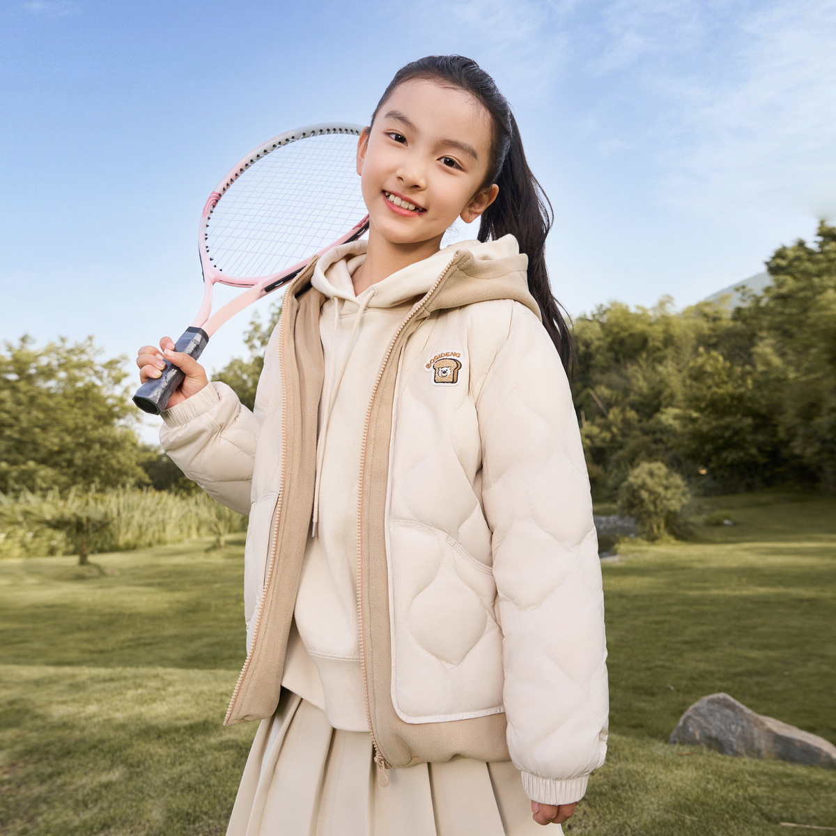 2024秋季新款童装短款时尚轻暖羽绒服T40133620