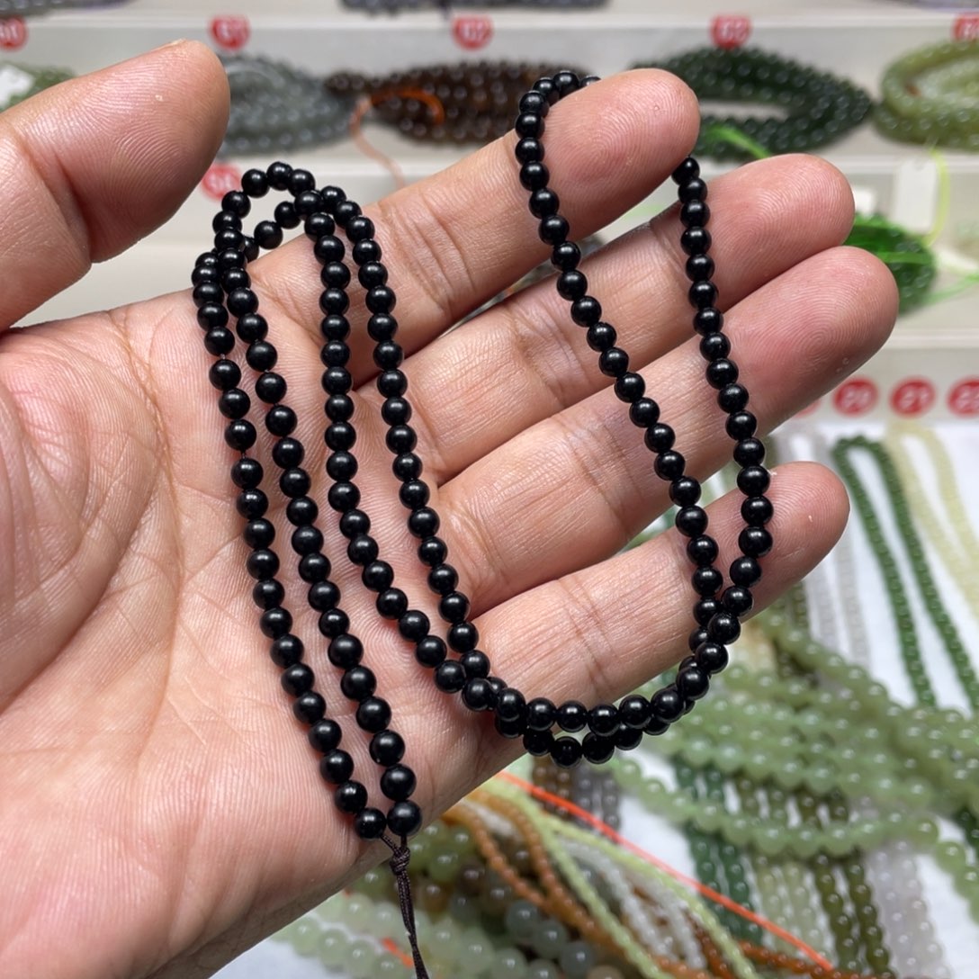 和田玉颈饰未镶嵌C*C4mm