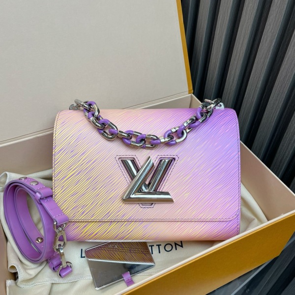 娜扎严选/路易威登/箱包/99新/市场价99999/240720QR0016