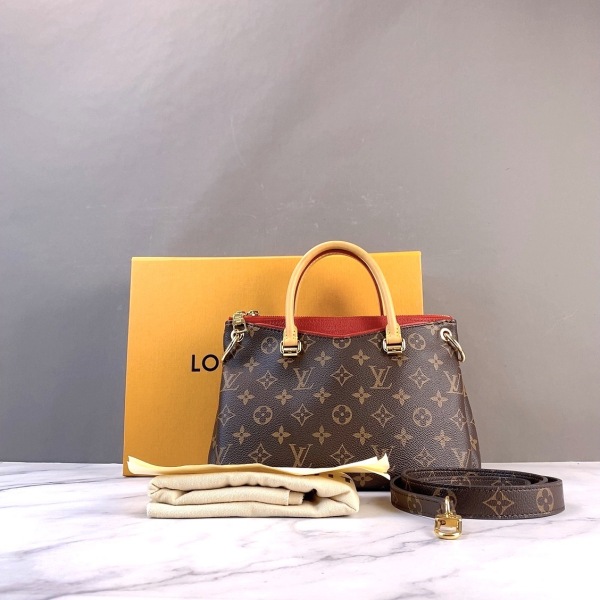 妃鱼/路易威登/95新/箱包/市场价22800/240110QR0016