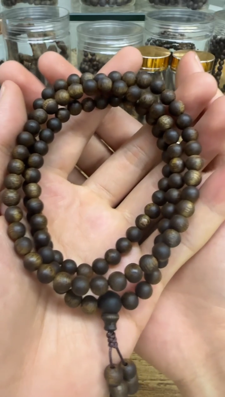 【闪购商品】沉香手串莺歌绿棋卡0.6