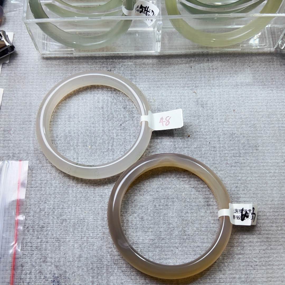 玛瑙/玉髓手镯未镶嵌