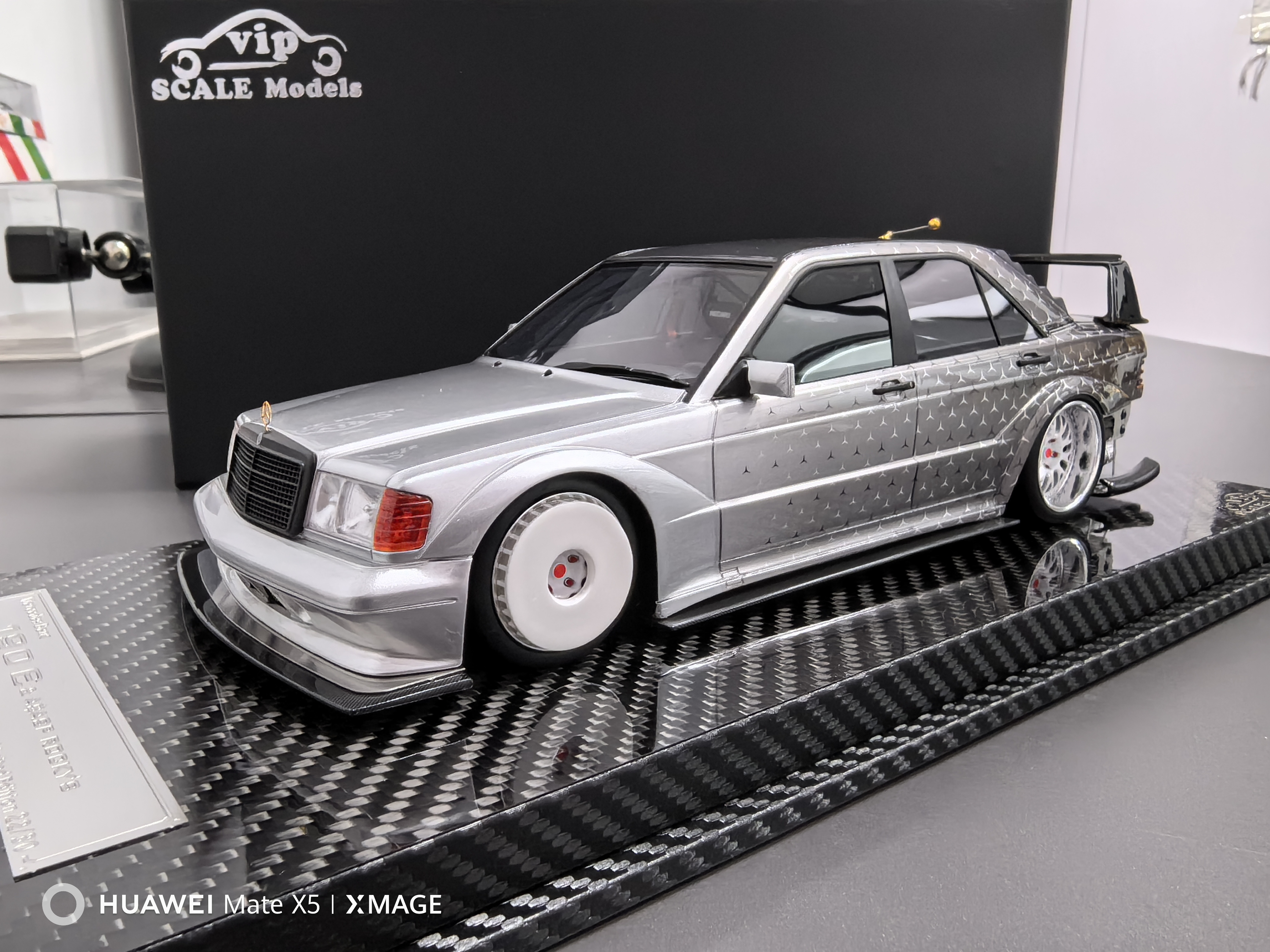 VIP 爆改 奔驰190E ASP Rocky 限量版仿真汽车模型1 18收藏摆件