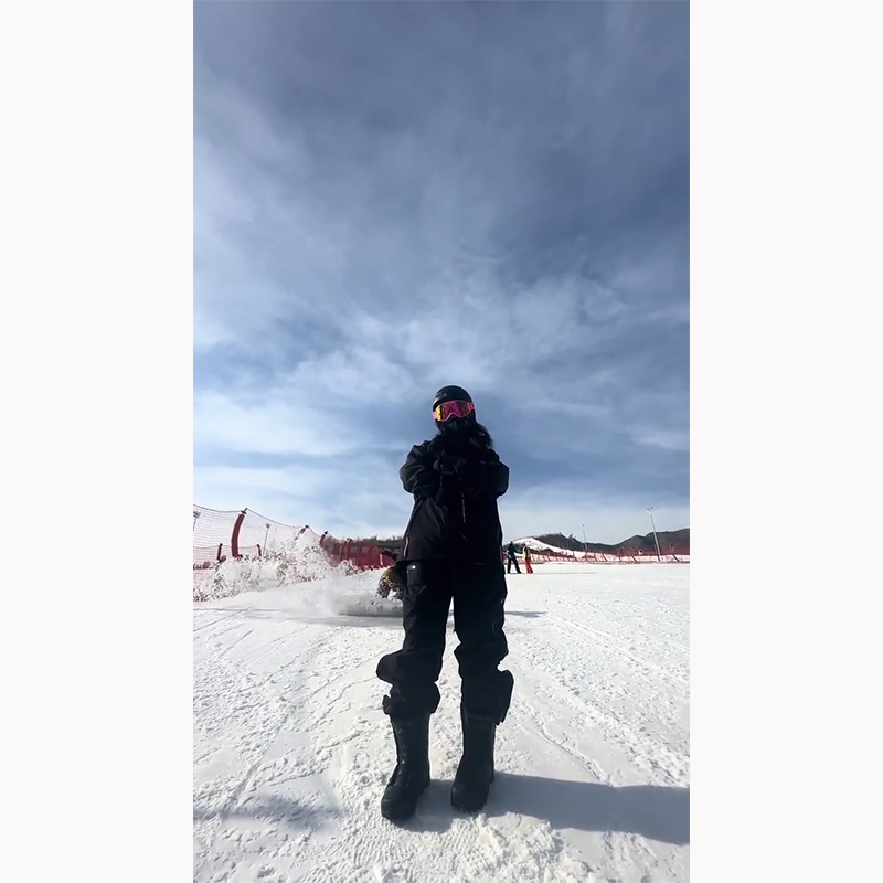 东北雪乡冲锋裤女小个子漠河极地防寒裤防风防水锁温雪地滑雪裤子