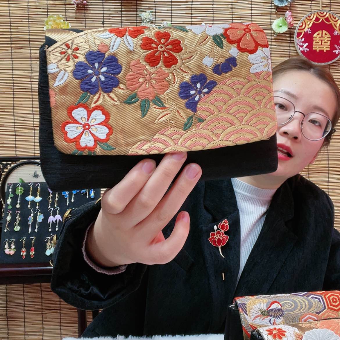 【闪购商品】文手工织绣L*L