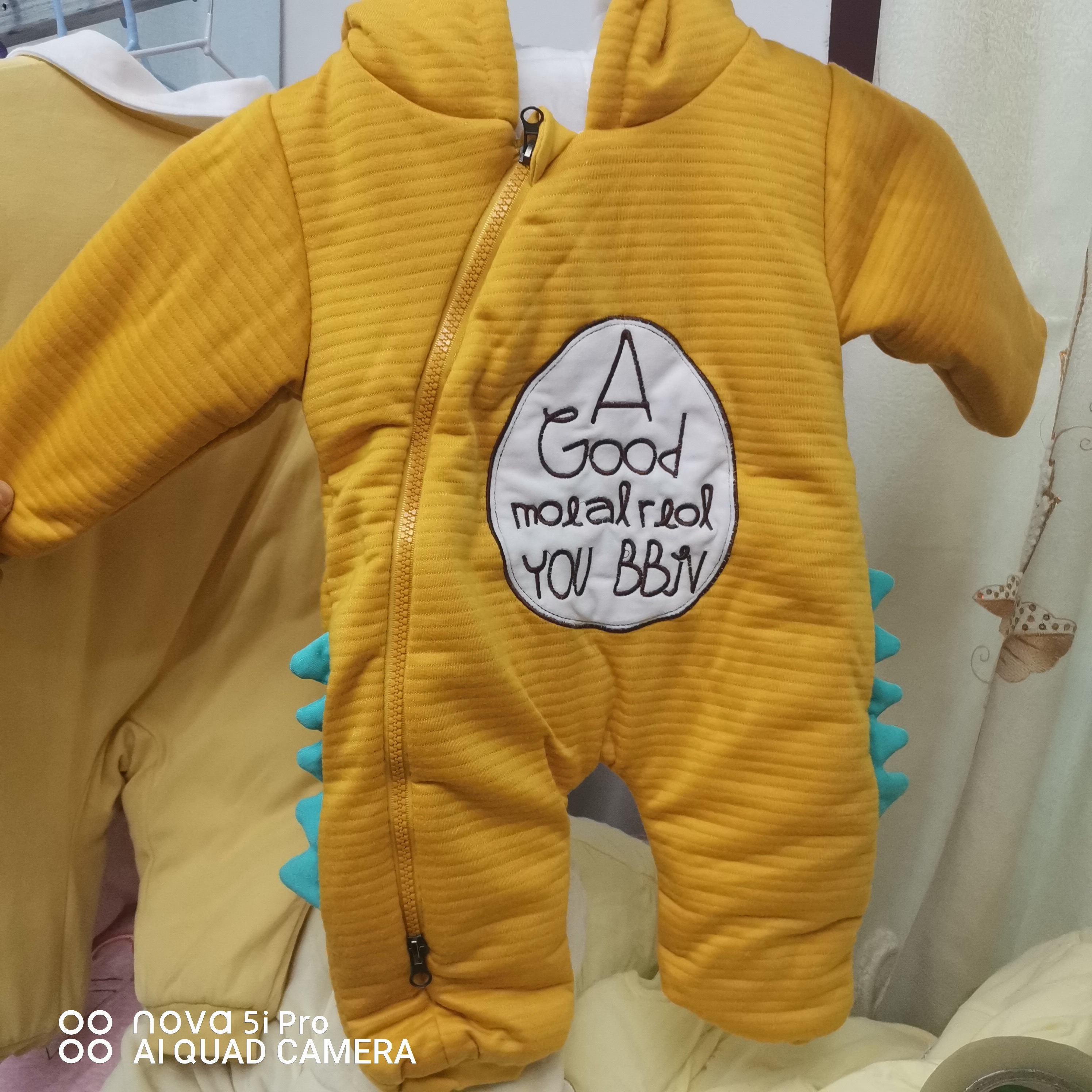 婴儿厚棉衣连体衣恐龙卡通爬爬服