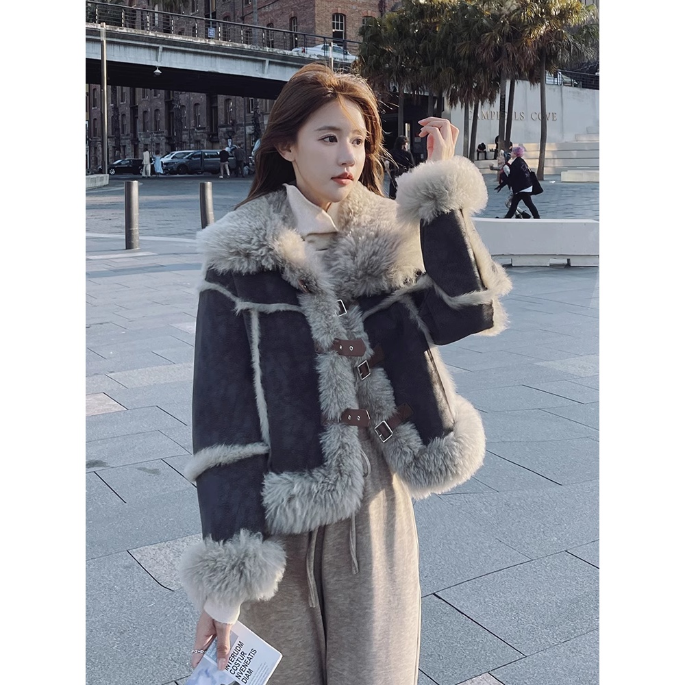 羊羔毛外套女冬季2023新款皮毛一体机车服小个子加厚羊羔绒上衣