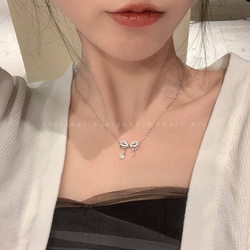 合金项链 ins蝴蝶结锁骨链女轻奢高级感气质百搭配饰时尚个性项链