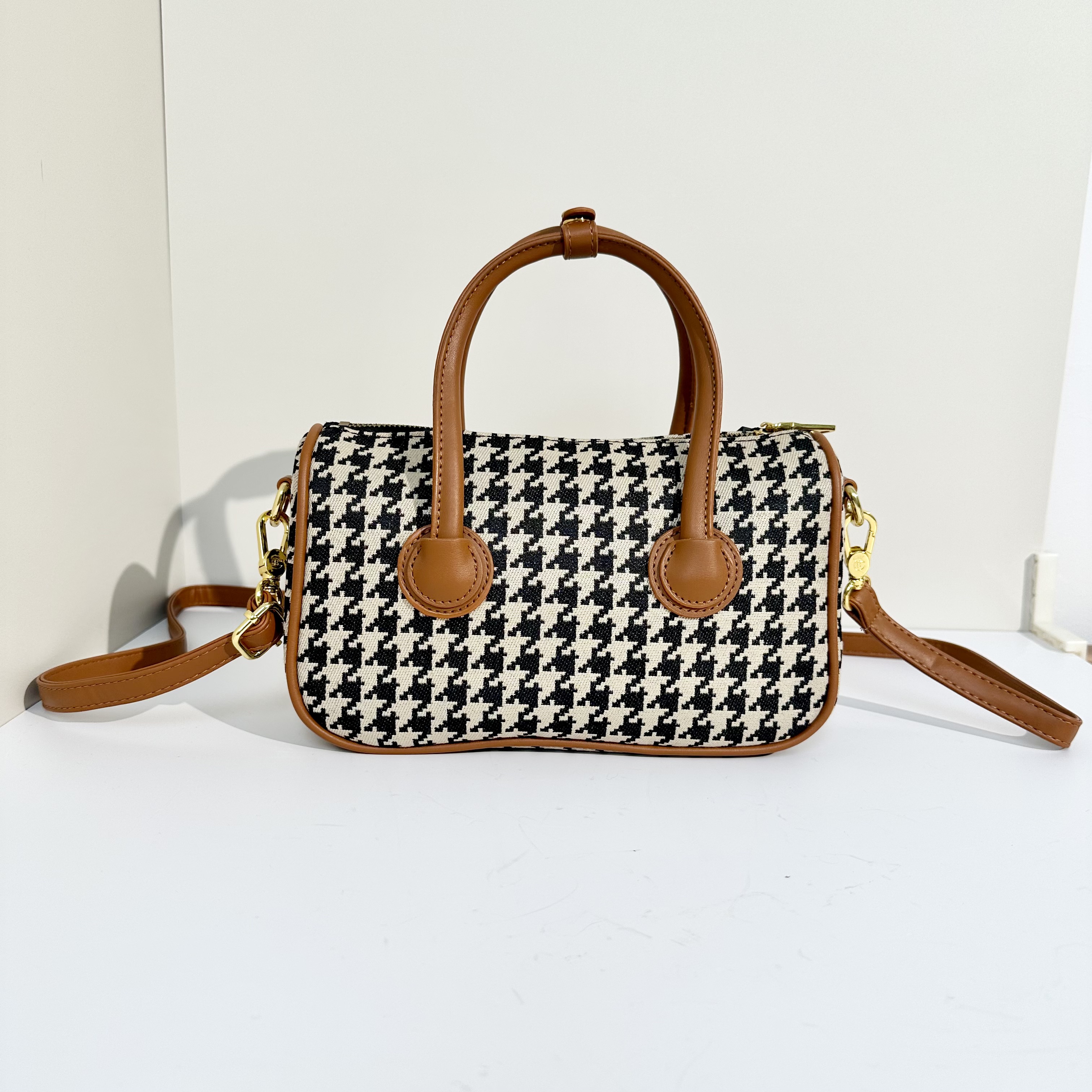 小众设计2024女包春夏复古手提包高级感单肩斜挎小包