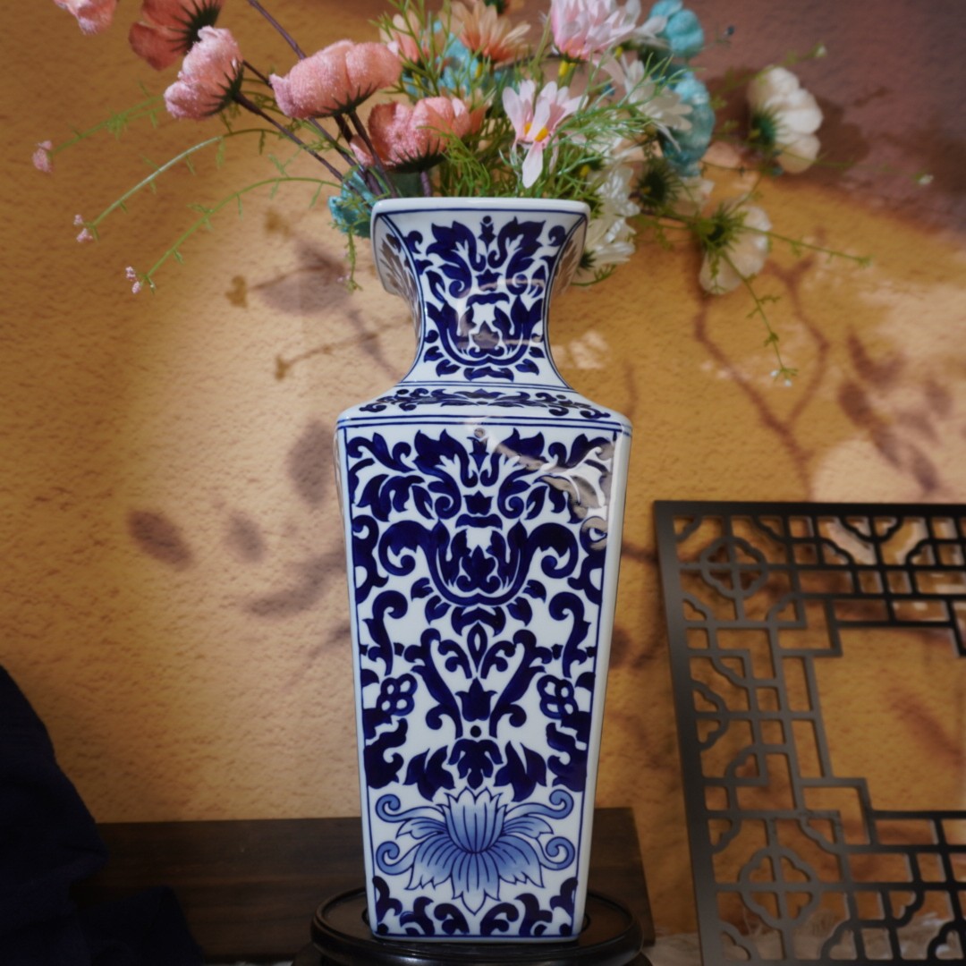 蓝底青花高温摆件陶瓷方口花瓶家居装饰艺术品景德镇瓷花瓶新中式