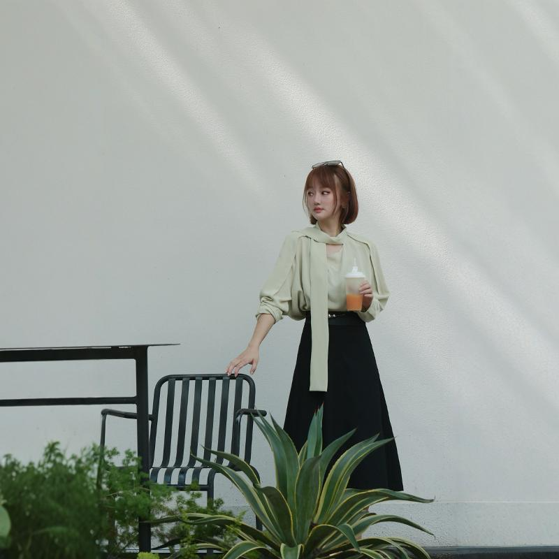 衬衫梦里人新款法式设计感飘带领气质宽松上衣1026-4100