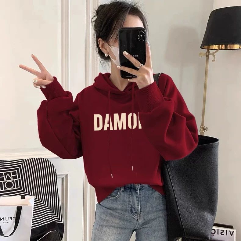 设计感小众秋冬新款2025加绒加厚套头连帽红色卫衣女短款宽松韩版