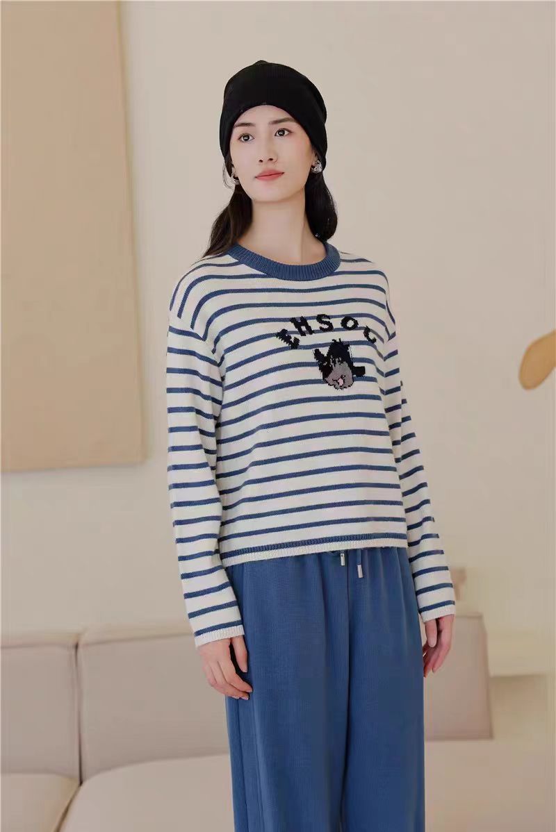 圆领长袖打底毛衣女秋冬季洋气减龄针织衫内搭上衣