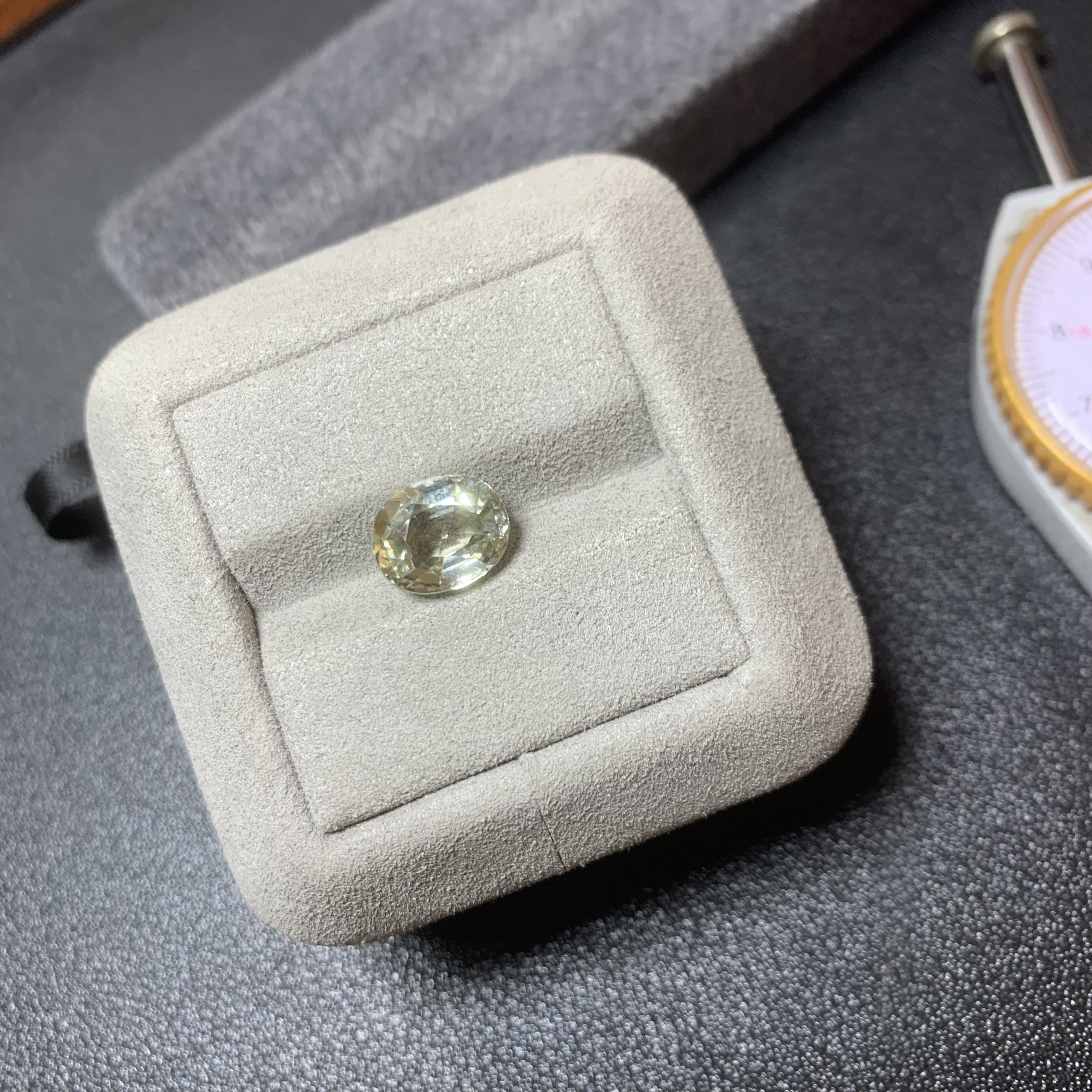 3克拉天然碧玺裸石干净玻璃体