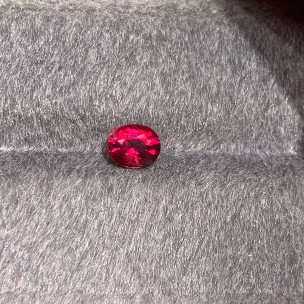 1.22克拉天然卢比来碧玺裸石爆闪满火彩颜色鲜艳靓丽晶体干净精切