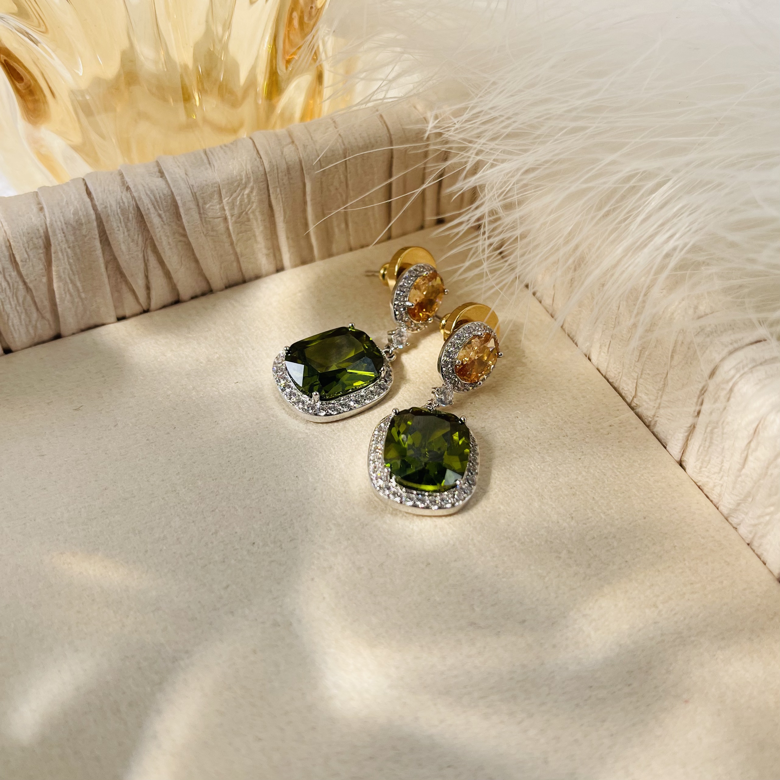 铜合金合成锆石耳饰 铜合金合成立方氧化锆势如破竹耳钉N173日常