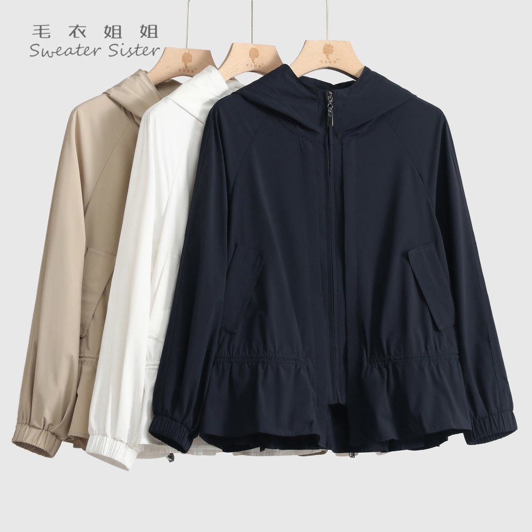 毛衣姐姐 时尚连帽抽绳短款外套女休闲百搭上衣513-82222