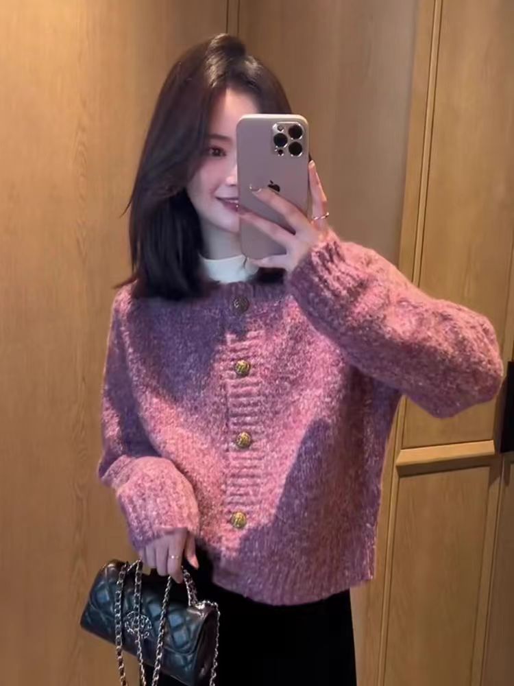 春季常规款长袖包袖短款毛针织衫宽松型不起球休闲风