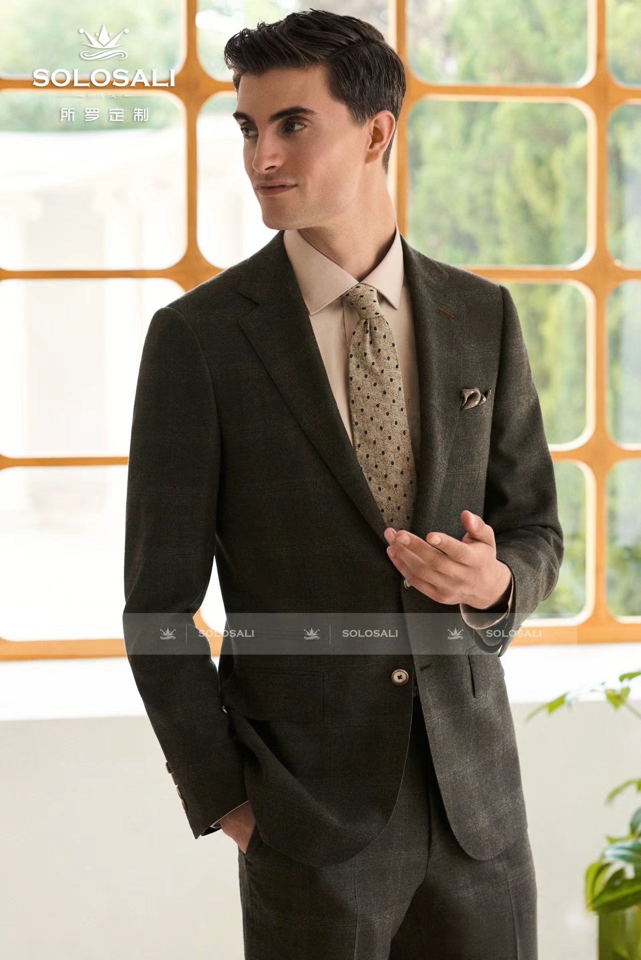 咖色经典格纹，VBC面料轻奢