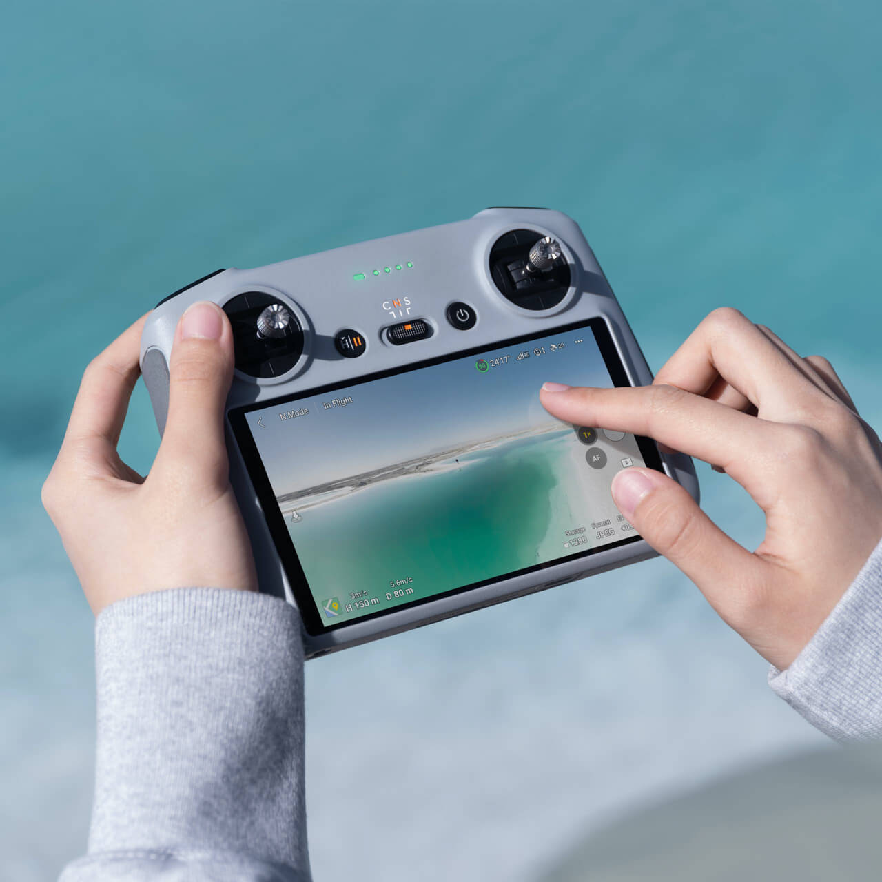 95新 DJI/大疆 RC小白控航拍无人机遥控器 轻巧便携 超长稳定续航
