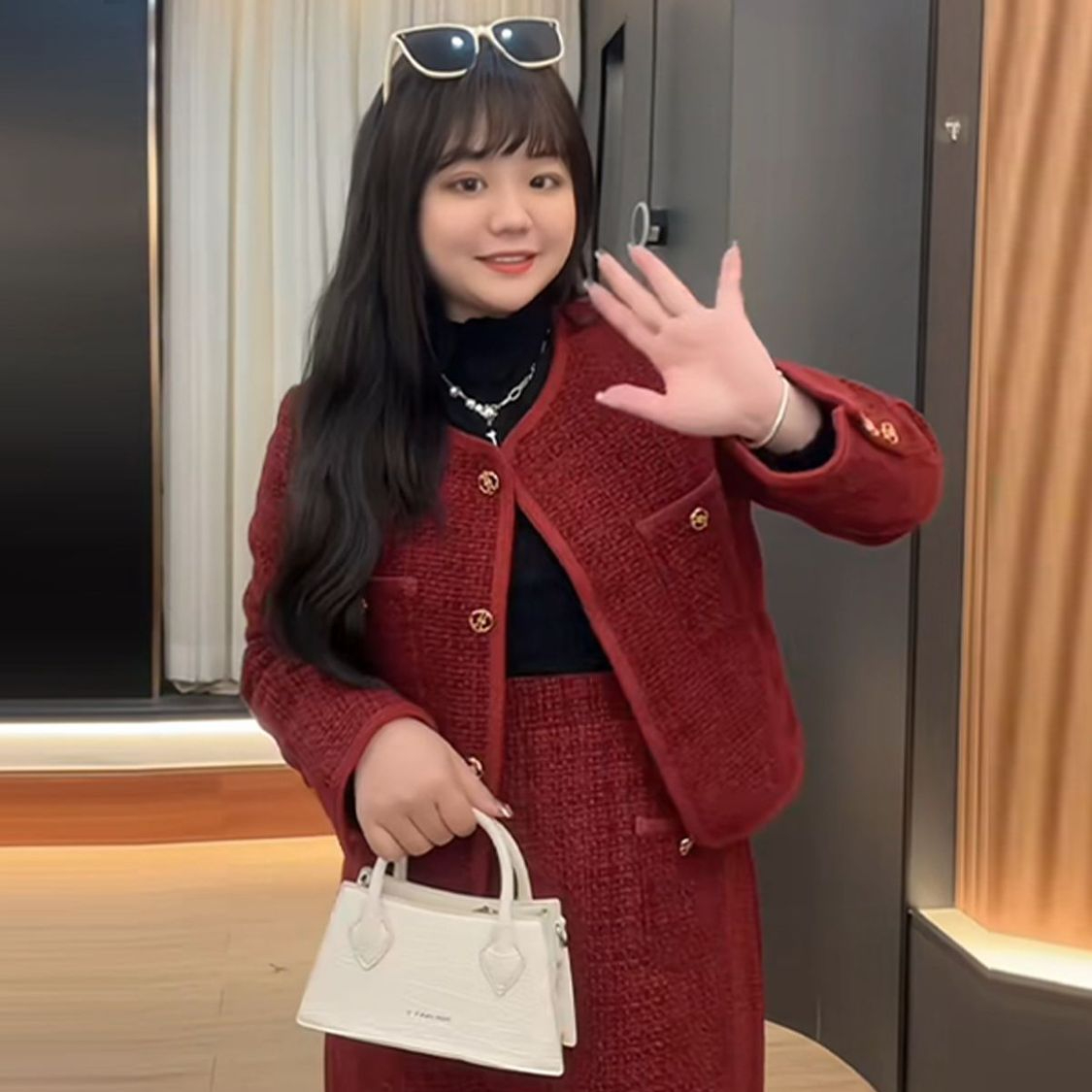 大码小香风红色短外套裙子女秋冬款微胖mm显瘦高腰半身裙两件套装