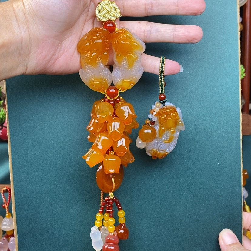 【闪购商品】玛瑙/玉髓车挂未镶嵌新****娟