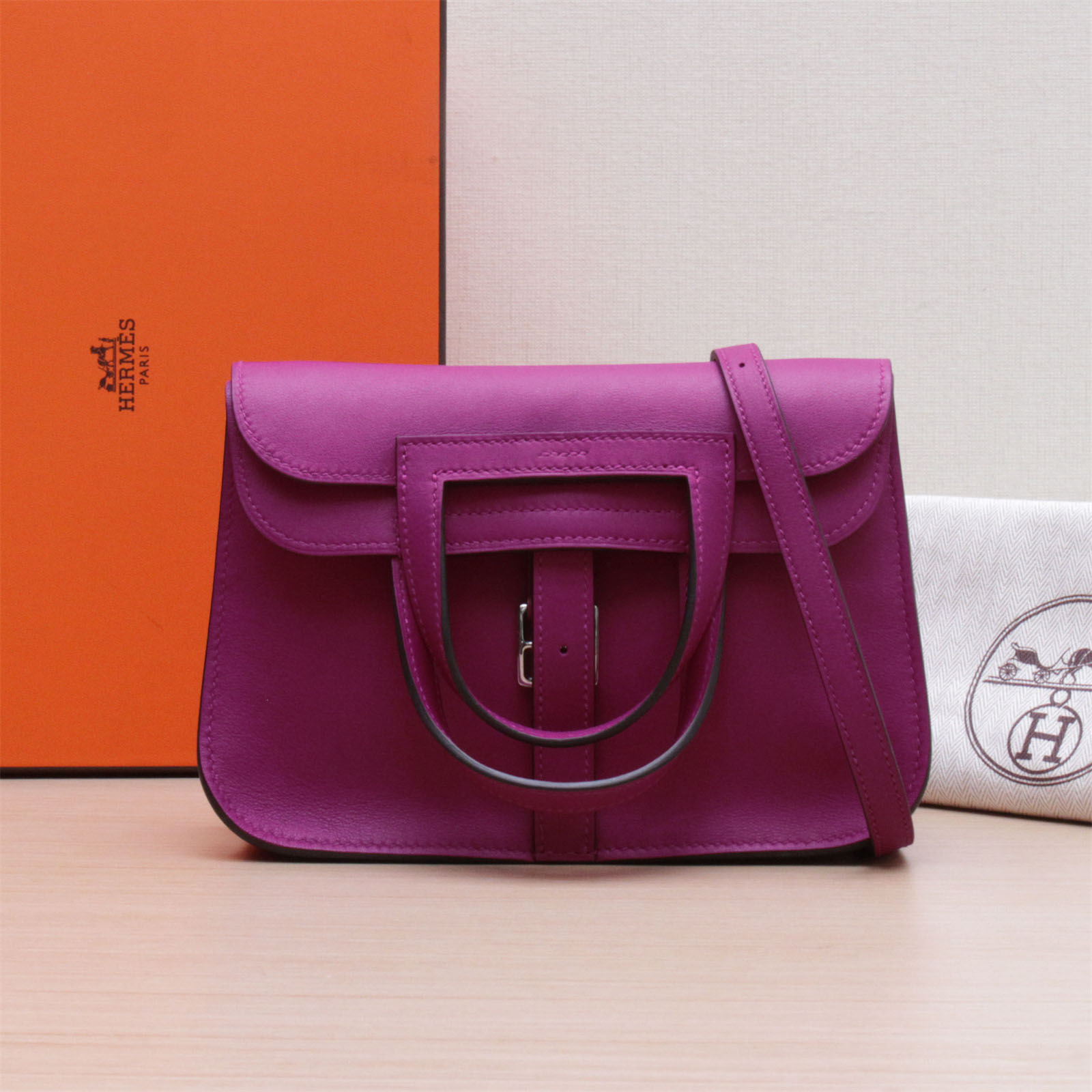 99新 Hermes/爱马仕 小花姑姑P223076665Halzan MINI 22 L3玫瑰紫