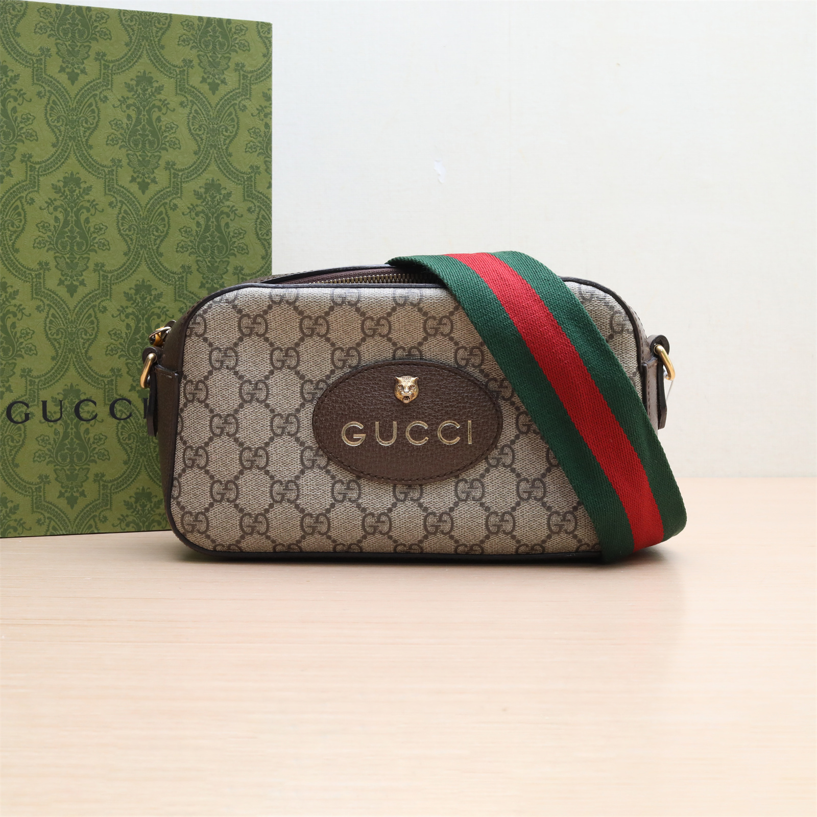 95新 GUCCI/古驰 小花双双 P224930808 虎头 相机包 乌木色 PVC