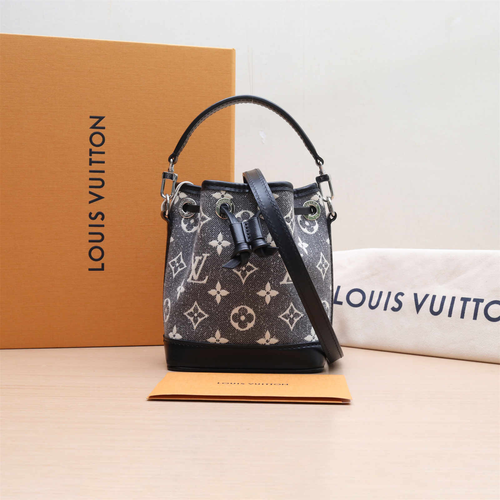 99新 LouisVuitton/路易威登 小花姑姑P224723639水桶包
