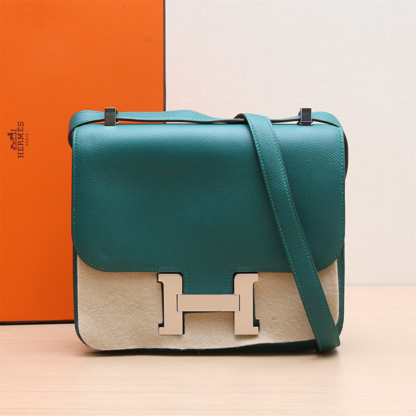 99新 Hermes/爱马仕 活动姑姑P223296870 康康 24 Z6孔雀绿
