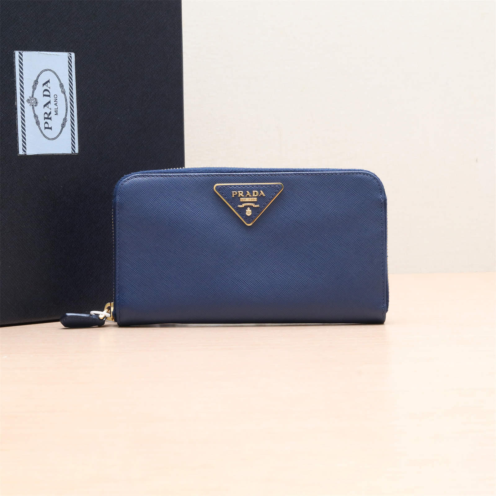 99新 Prada/普拉达 黑黑精选 P224828456钱包 蓝色 PVC