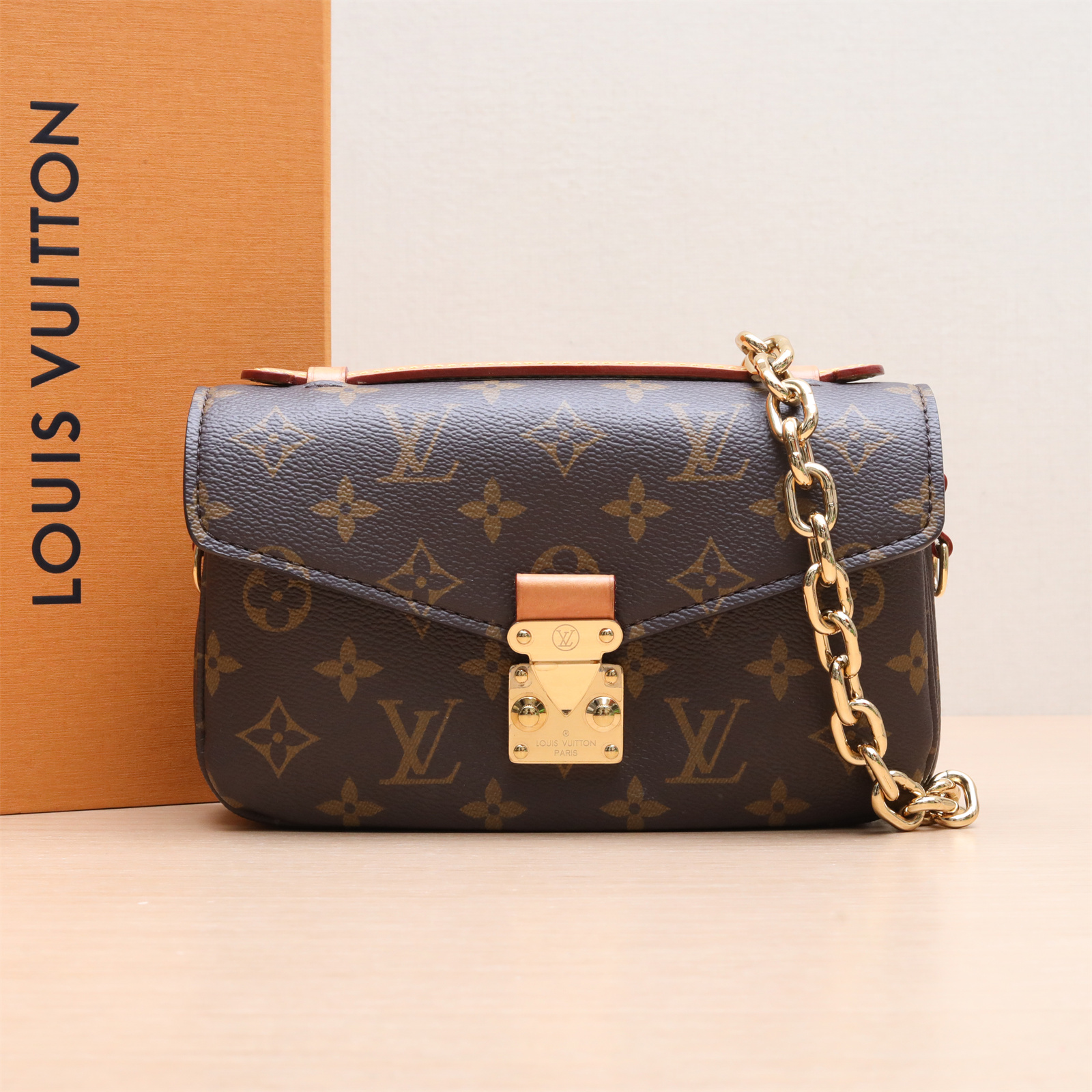 95新 LouisVuitton/路易威登 小花姑姑P234037233横版邮差包