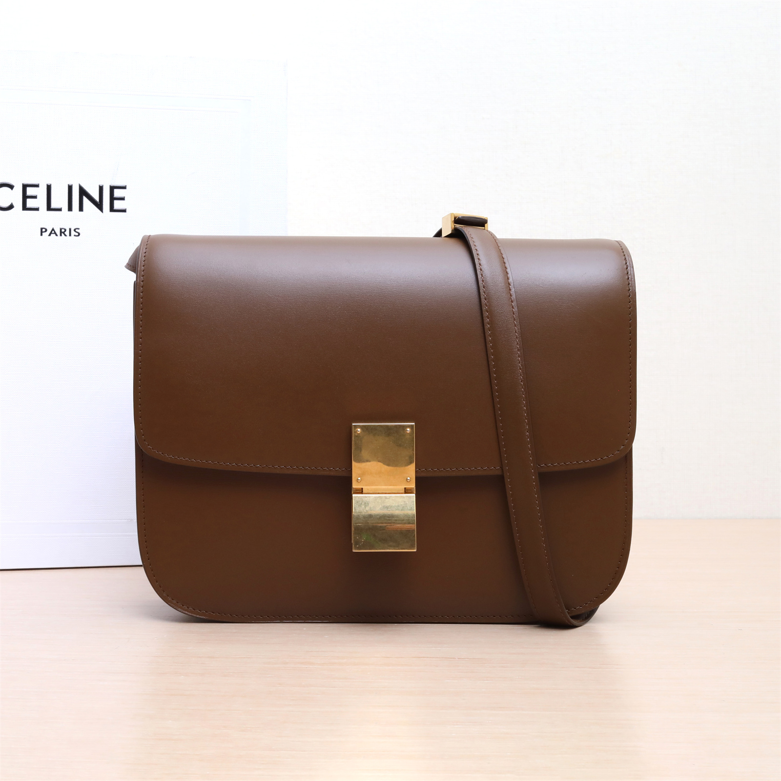 95新  小花姑姑 P243550685  Box 中号 咖啡色 金扣 单肩包
