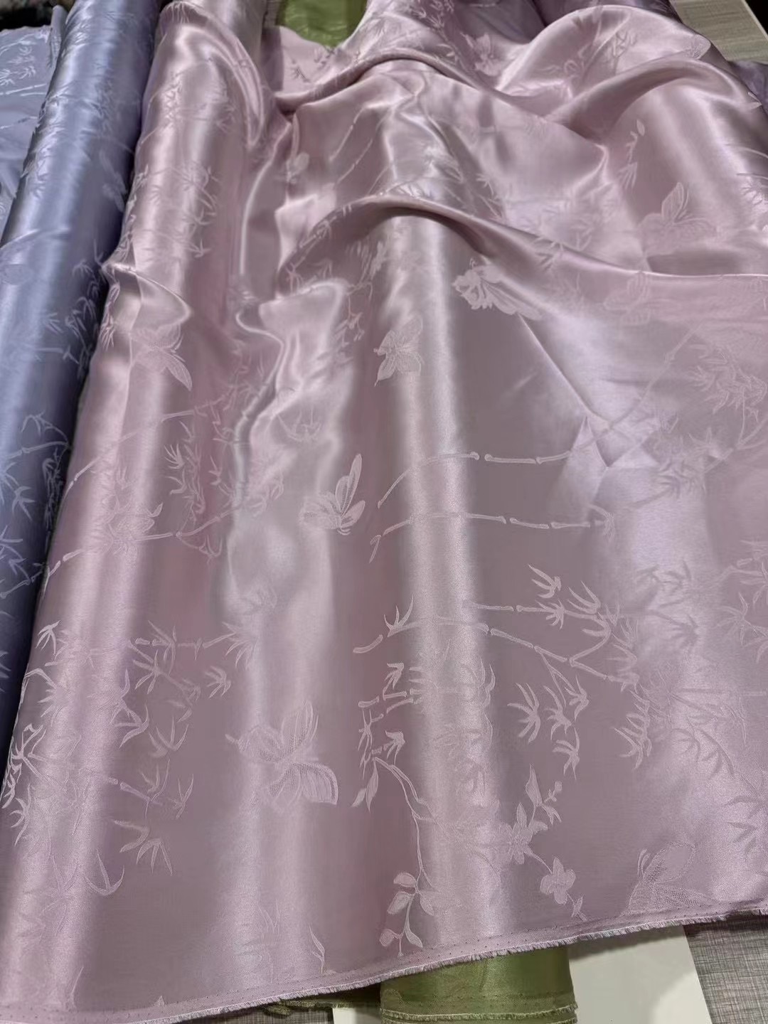 真丝香云纱，定制类不支持七天无理由退货