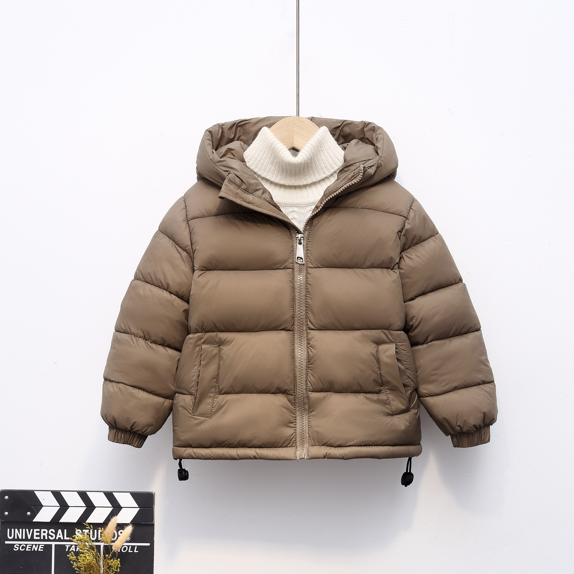 新款洋气短款时尚连帽加厚保暖秋冬冬季洋气短款时尚连帽加厚保暖