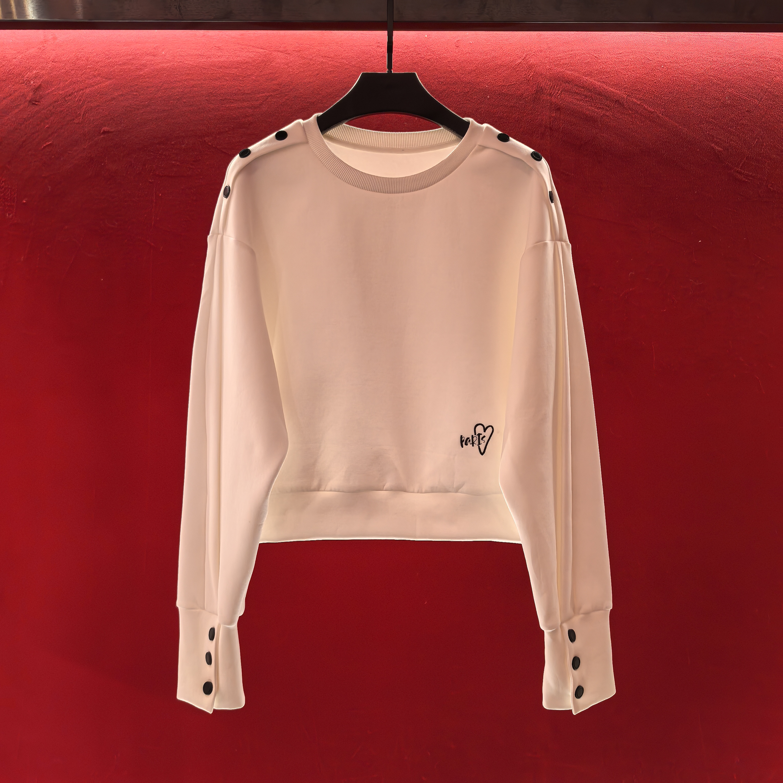 【现货】设计感白色高级感圆领纽扣卫衣宽松显瘦小众套头上衣62886