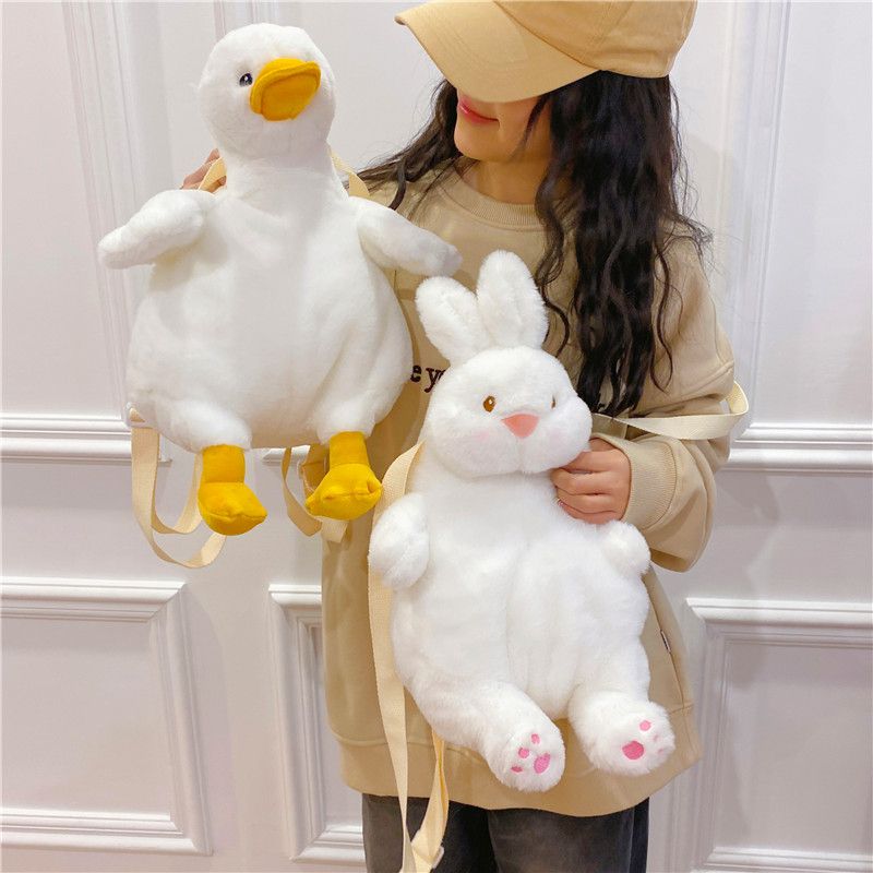 毛绒小鸭子兔子包包女2023新款卡通可爱小双肩包少女小众玩偶背包