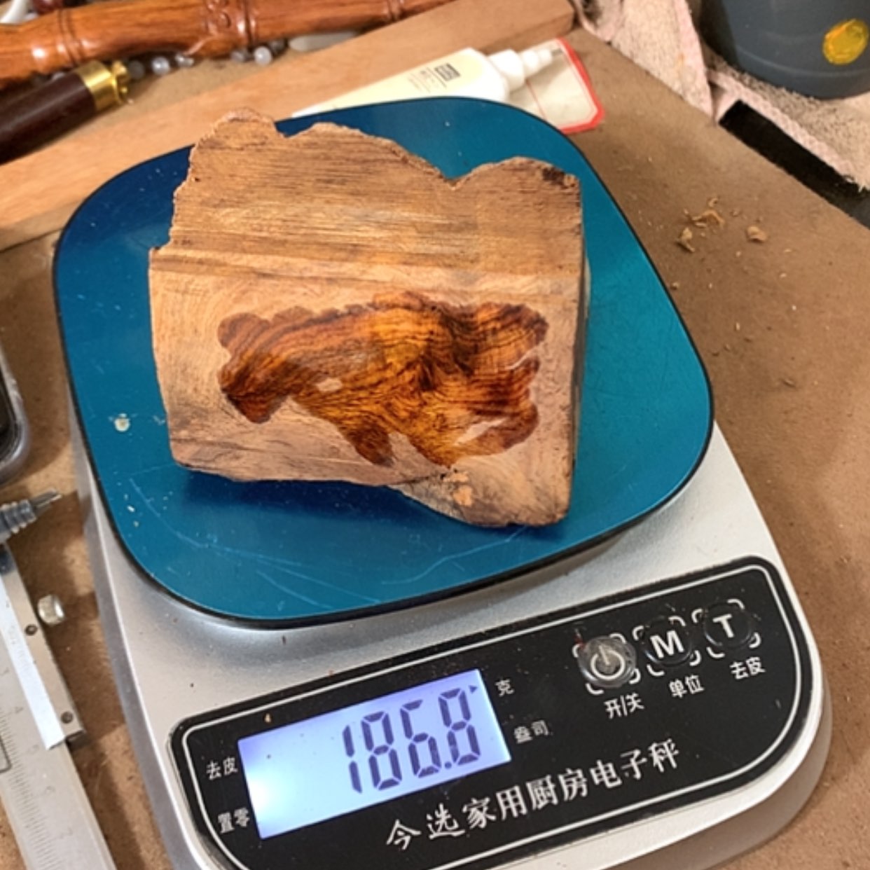 【闪购商品】木头Q****美老料203