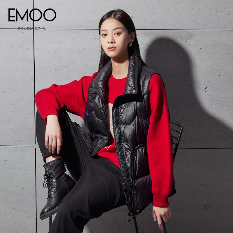 EMOO/杨门羽绒马甲女黑色2023冬装新款马夹外套女装E42M049043