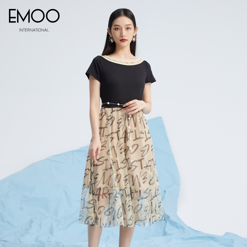 EMOO/杨门花纹夏季圆领短袖拼接时尚气质百搭连衣裙E22L022691