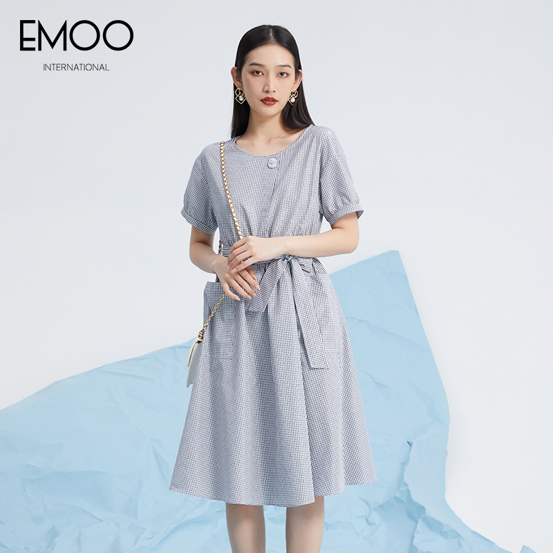 EMOO/杨门格子短袖连衣裙夏季收腰圆领显瘦气质时尚E22L023125