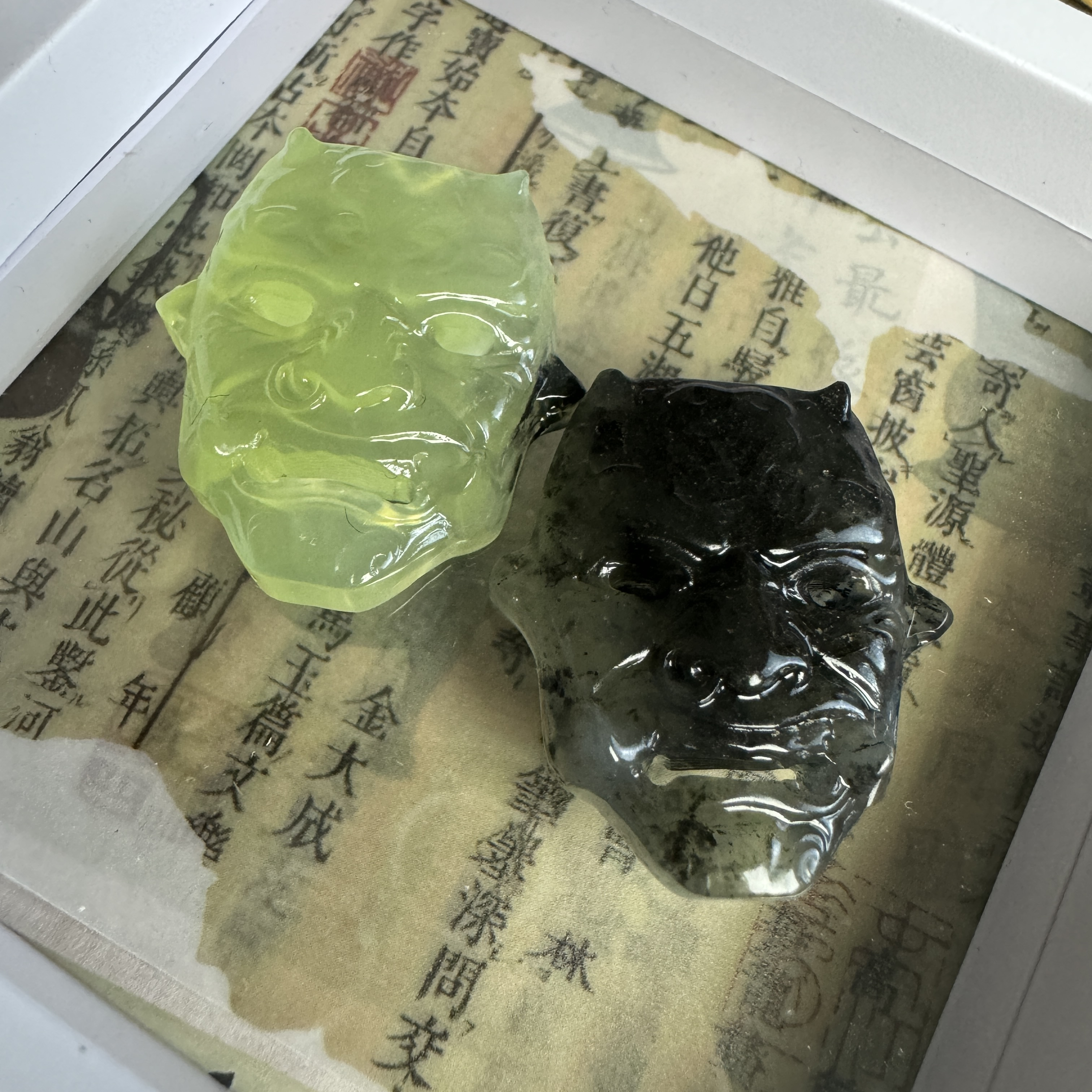 岫玉魔鬼面具吊坠