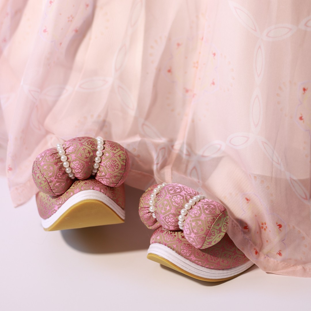 江南朱记云头鞋【梅你不行】原创汉服鞋子唐制宋制明制古风马面鞋