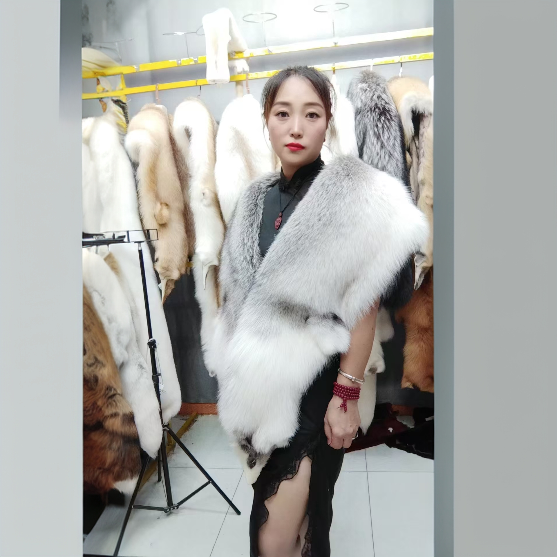 进口彩狐披肩，女士百搭，秋冬保暖。