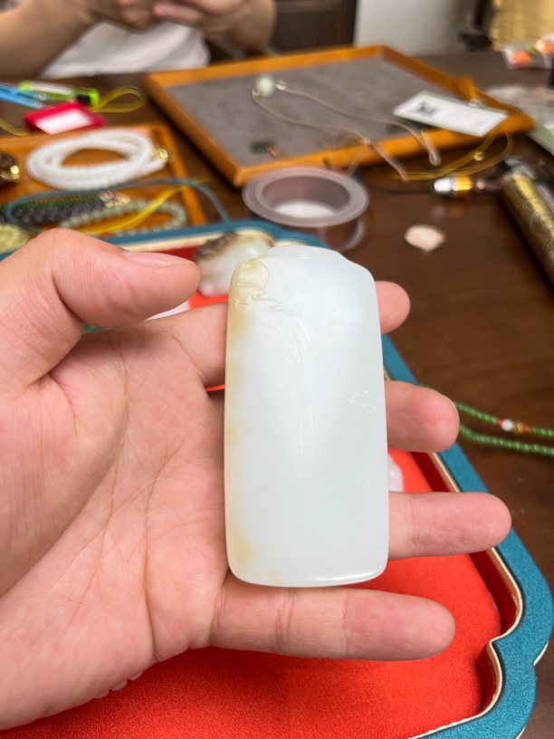 和田玉手把牌平安无事牌