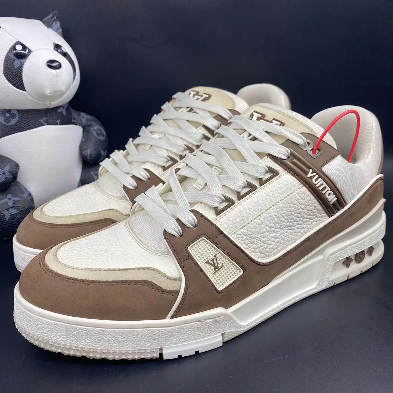 99新 LouisVuitton/路易威登 摩卡棕吹呢/正品/福利/百搭/潮鞋