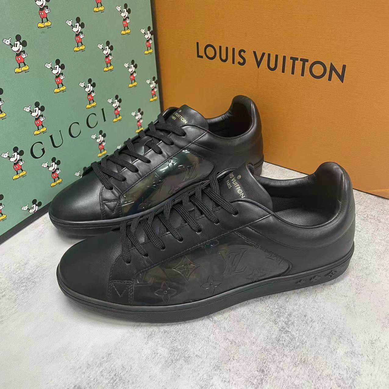 LouisVuitton/路易威登黑色透明浮雕休闲时尚板鞋 97新/40.5码 R