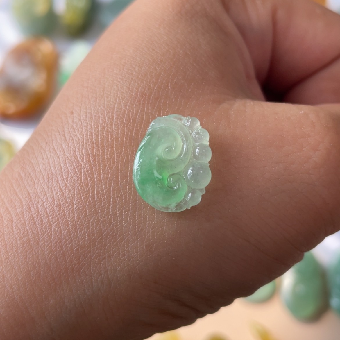 【闪购商品】定制翡翠未镶嵌温**歌